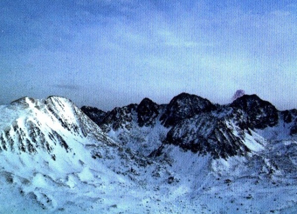 Оттук минава проходът Порт д’Енвалира (3) — най-високият в Пиренеите. 271_port.jpg