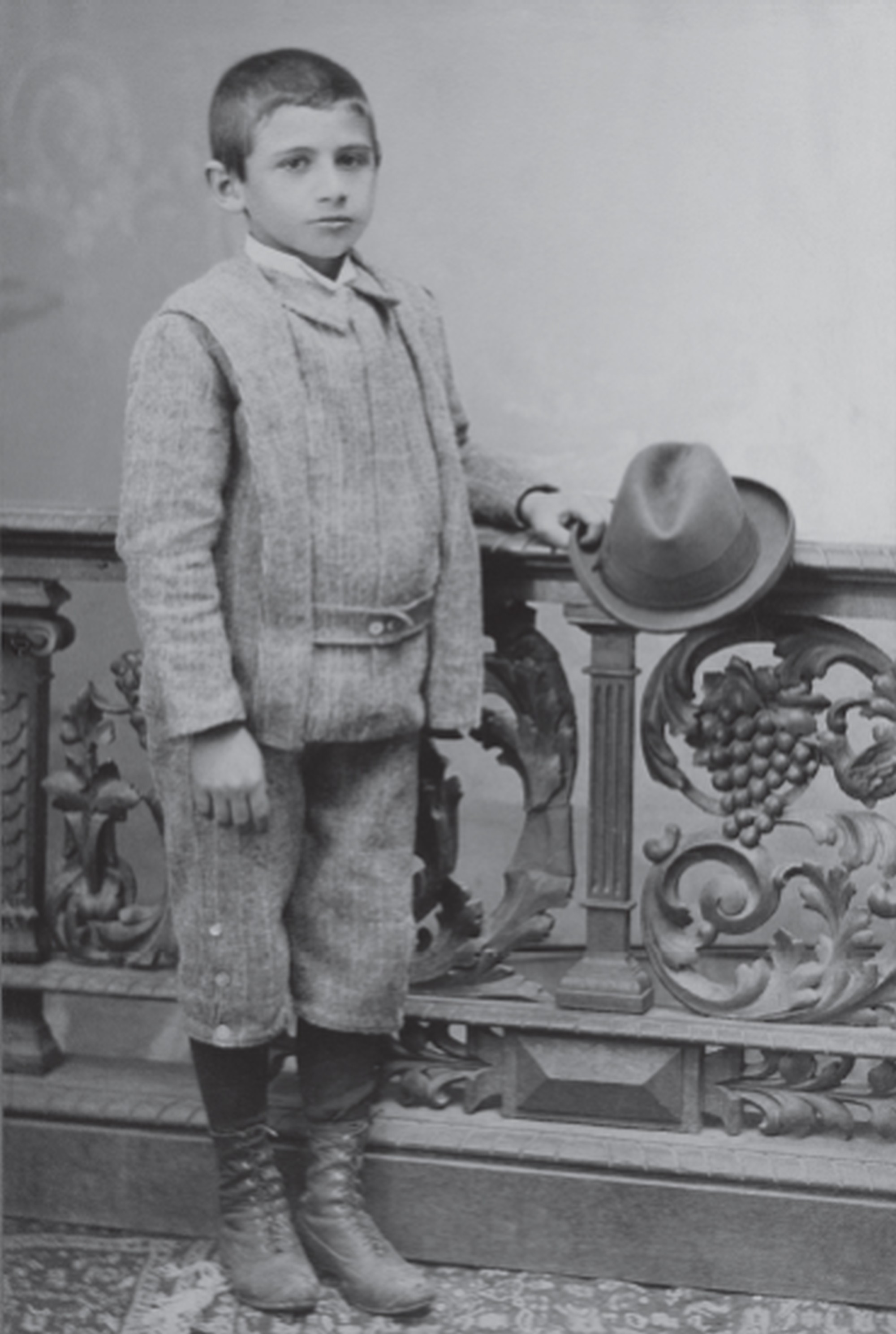 Баща ми Богдан Балашев, като ученик в отделенията (3–4 клас), 1898 г. в Свищов svishtov_26.jpg